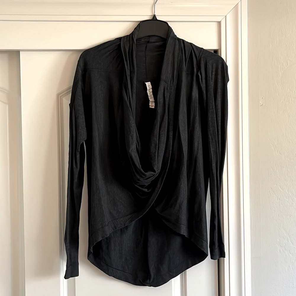 Lululemon shawl/cover up